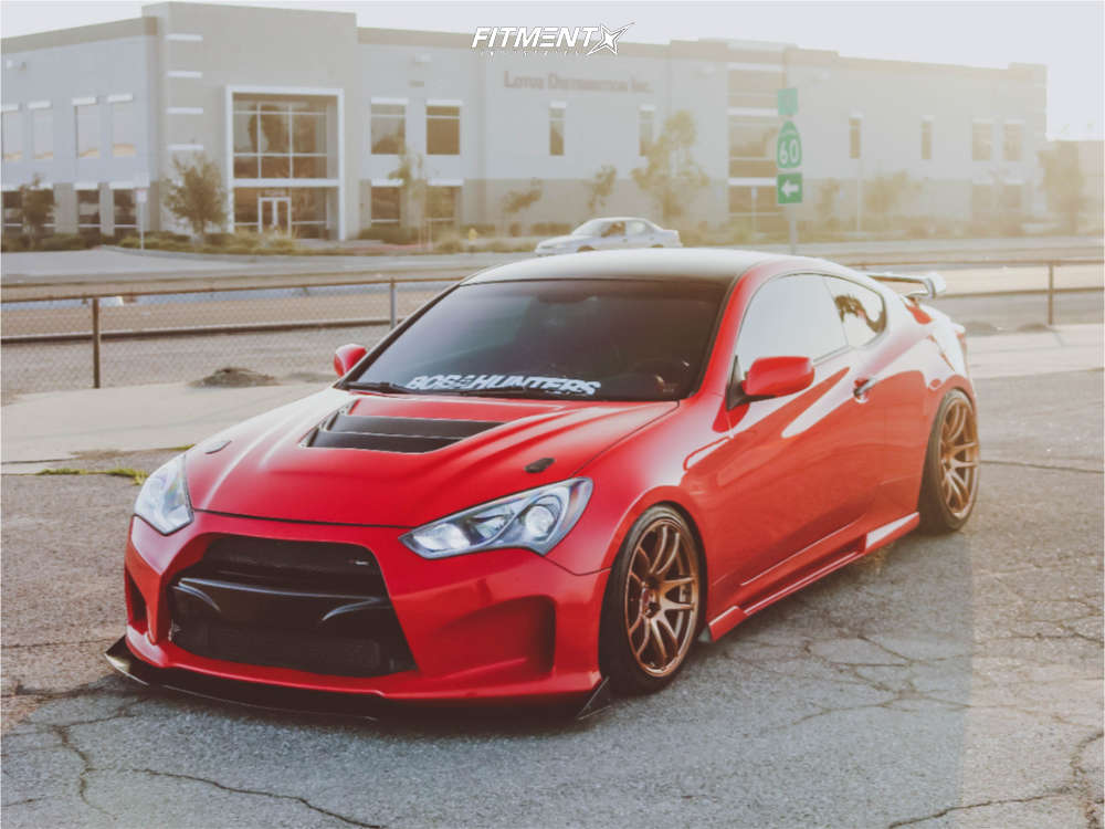2014 Hyundai Genesis Coupe 2.0T R-Spec with 18x9.5 ESR Sr08